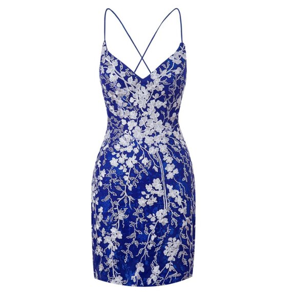 Holiday, Prom, Homecoming Short Cocktail Dress with Floral Appliques - Size: 4 - Picture 4 of 16